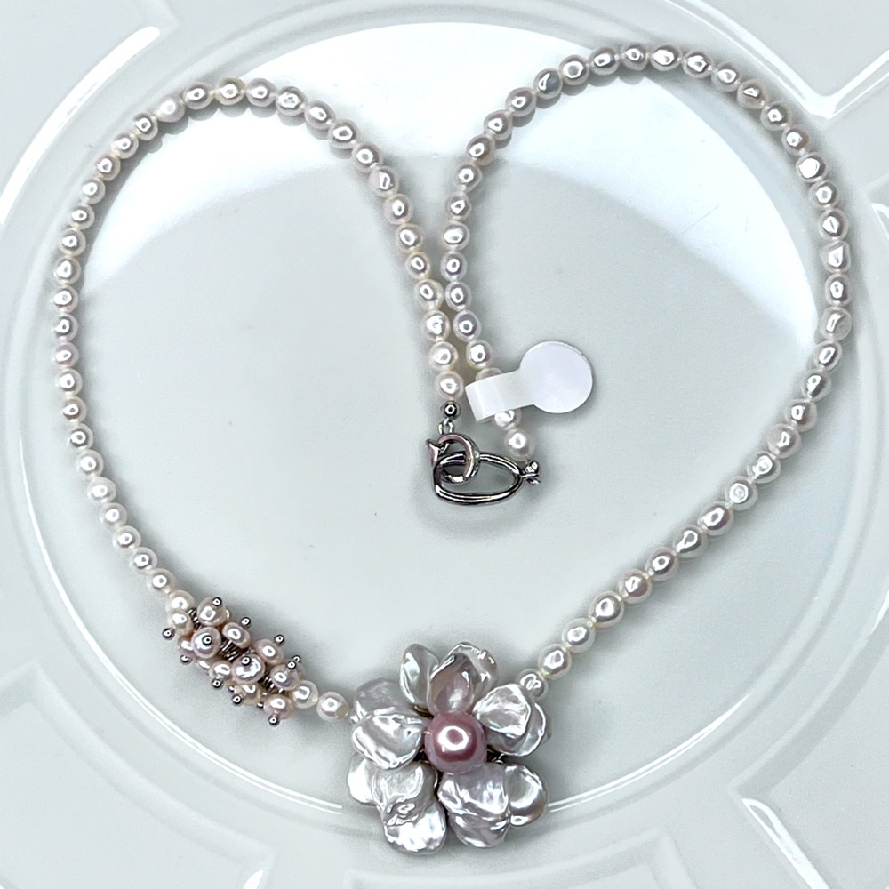 Handmade Freshwater Keshi Flower 🌺 Pearl Cluster Necklace